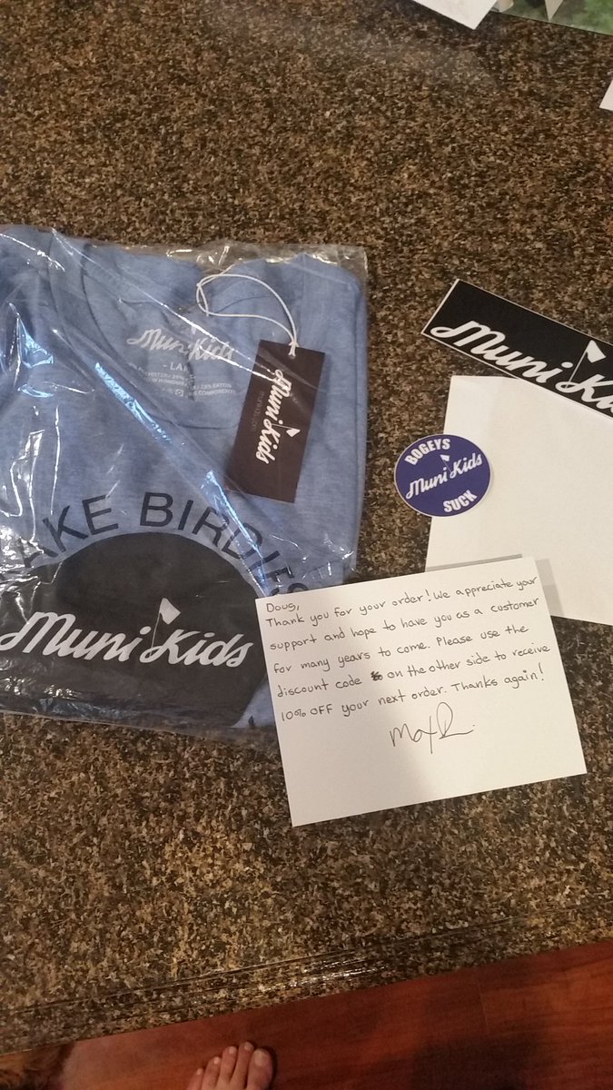 GovGolfAdvocate's tweet photo. @munikidsgolf impresses! Got my first #munikids shirt &amp; surprised it included a handwritten thank you card. Classic! https://t.co/ZNBLntKi2f
