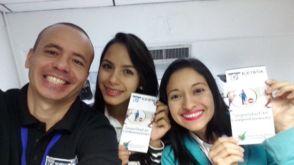 HenryJose27's tweet photo. #Selfie #TallerSeguridaddelComportamiento #EquipoSeguridadySaludLaboral #Texcoven #Eunice y #Alcimar https://t.co/ogIzTzrvKU