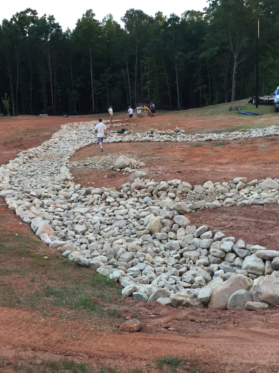 DiscoveryHKY's tweet photo. So grateful to the 22 IRONMEN from Discovery who moved over 60 tons of rock tonight!! Awesome job men! @DC_IronMen https://t.co/2PqEpQO4H6