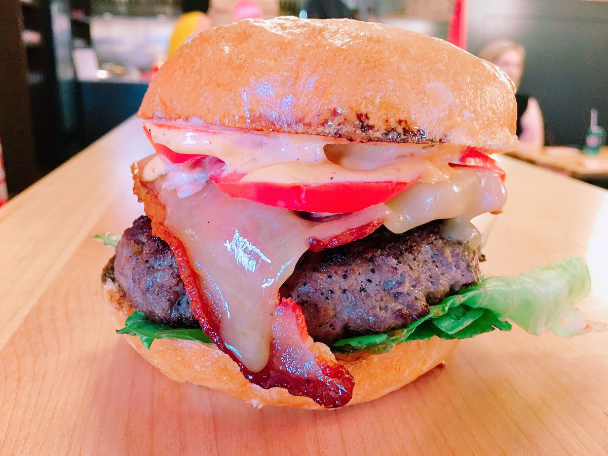GastroWorldBlog's tweet photo. @gastropost as much as I like veggies it's #Teammeat for me! We do need a Bacon Burger #rashersto #gastropost https://t.co/2sREPGWciO