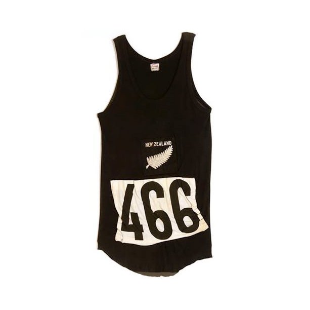 Excited to have just bought the singlet worn by Peter Snell at the 1964 Tokyo Olympics! Kiwis deserve to see it 👍