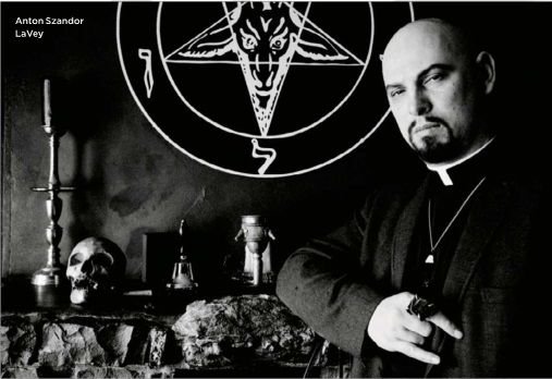 PostMortemC96's tweet image. #ElPapaNegro y la Iglesia de Satán
Anton Szandor LaVey fundó en 1966 la #Iglesia de #Satán, murió en 1997 
#PMC96