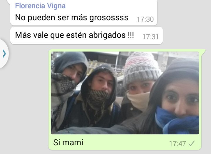 NewsVigna's tweet photo. Como no vamos a amarla si nos vive cuidando? #MamáVigna #ArmandoCosasParaLaTribuna https://t.co/oHRkzvSNoY