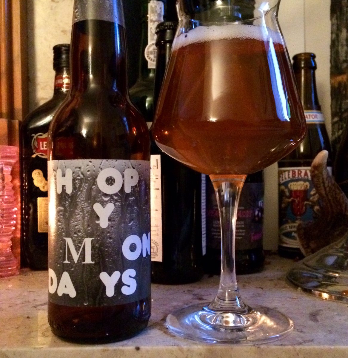 S_R_B_M_S's tweet photo. HOPPY MONDAYS

This is what we drink every Monday. @toolbeer https://t.co/bHWKigajER