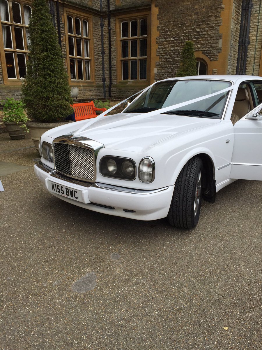 bentley_wedding's tweet photo. One of those rare occasions https://t.co/7KIRHZPKIZ https://t.co/8Wedh5GtgD