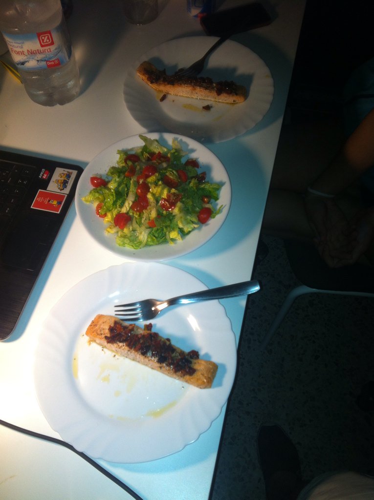 Tiradous's tweet photo. Lo que me hace mi silvia pa cenar es de masterchef 😍👌😁 https://t.co/adsYtrv3CC