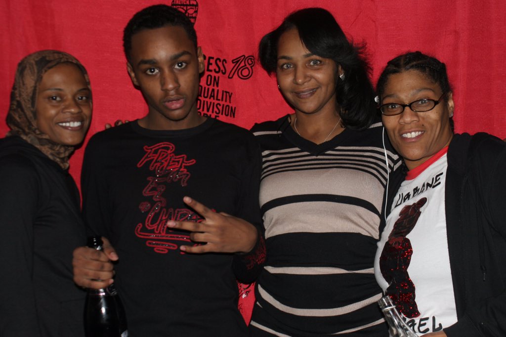 Swervin_myCARR's tweet photo. Miss this day https://t.co/z98oALhEZj