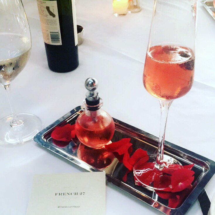 french27_rest's tweet photo. Sip away Champagne en Rose the French way on the #FirstDayofSummer. #french #cuisine #delicious #amazing https://t.co/ertOPmaLsB