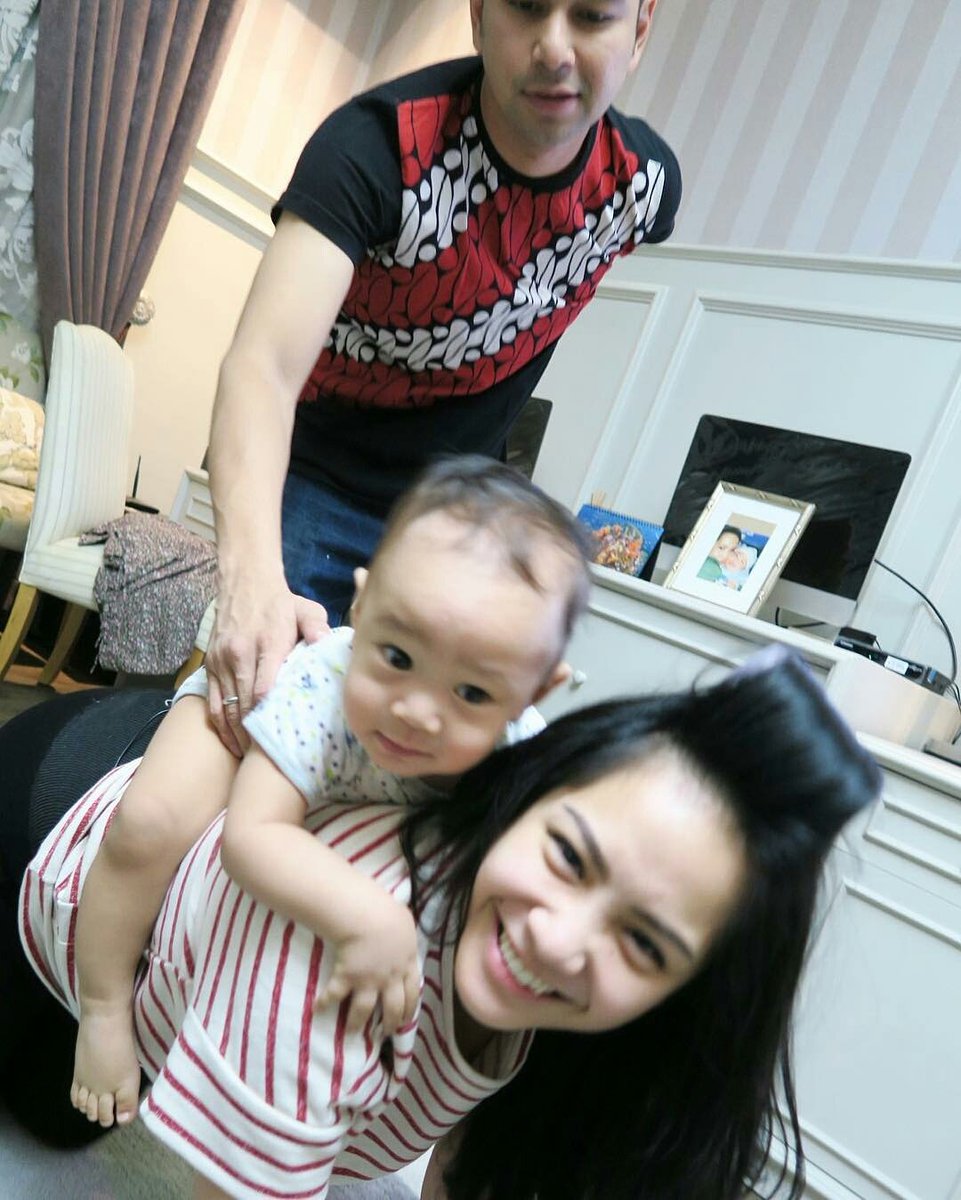 indah709 tweet picture