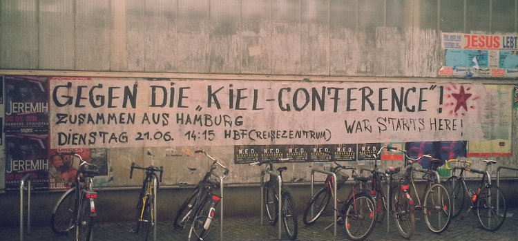 antifa_kiel's tweet photo. Morgen auf die Straße gegen die #KielConference! 16.30 Uni #Kiel, Anreise aus #HH: 14.15 HBF https://t.co/beXpqfIxrd https://t.co/LE7DoMvWgC