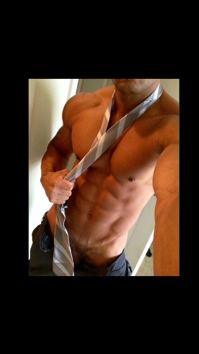 Friendly_Homo64's tweet photo. Hope this makes your Monday a little better 😉🌈 https://t.co/HvekgvzM74