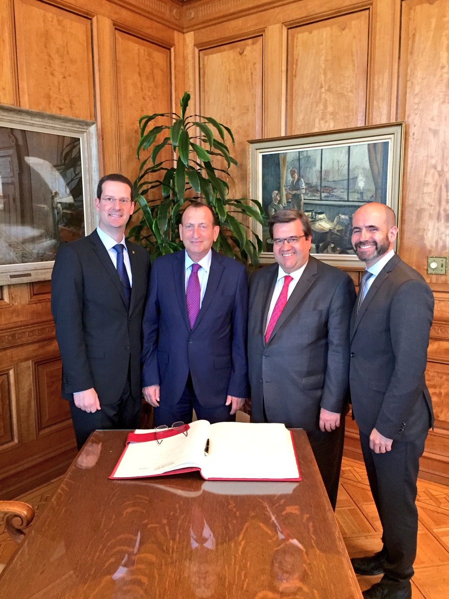 HowardLiebman's tweet photo. Maire @DenisCoderre reçoit @MayorOfTelAviv et annonce Mission économique en Israël &amp; Cisjordanie @chambremontreal https://t.co/gih8y9abtZ