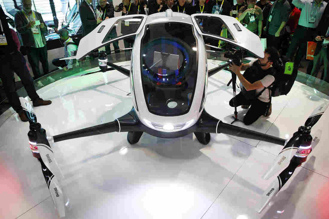 SageLinQ's tweet photo. SageLinQ #Science Drone #Taxis? #Nevada To Allow Testing Of Passenger Drone  https://t.co/76pDrB50CL https://t.co/KR8jcKKwsf