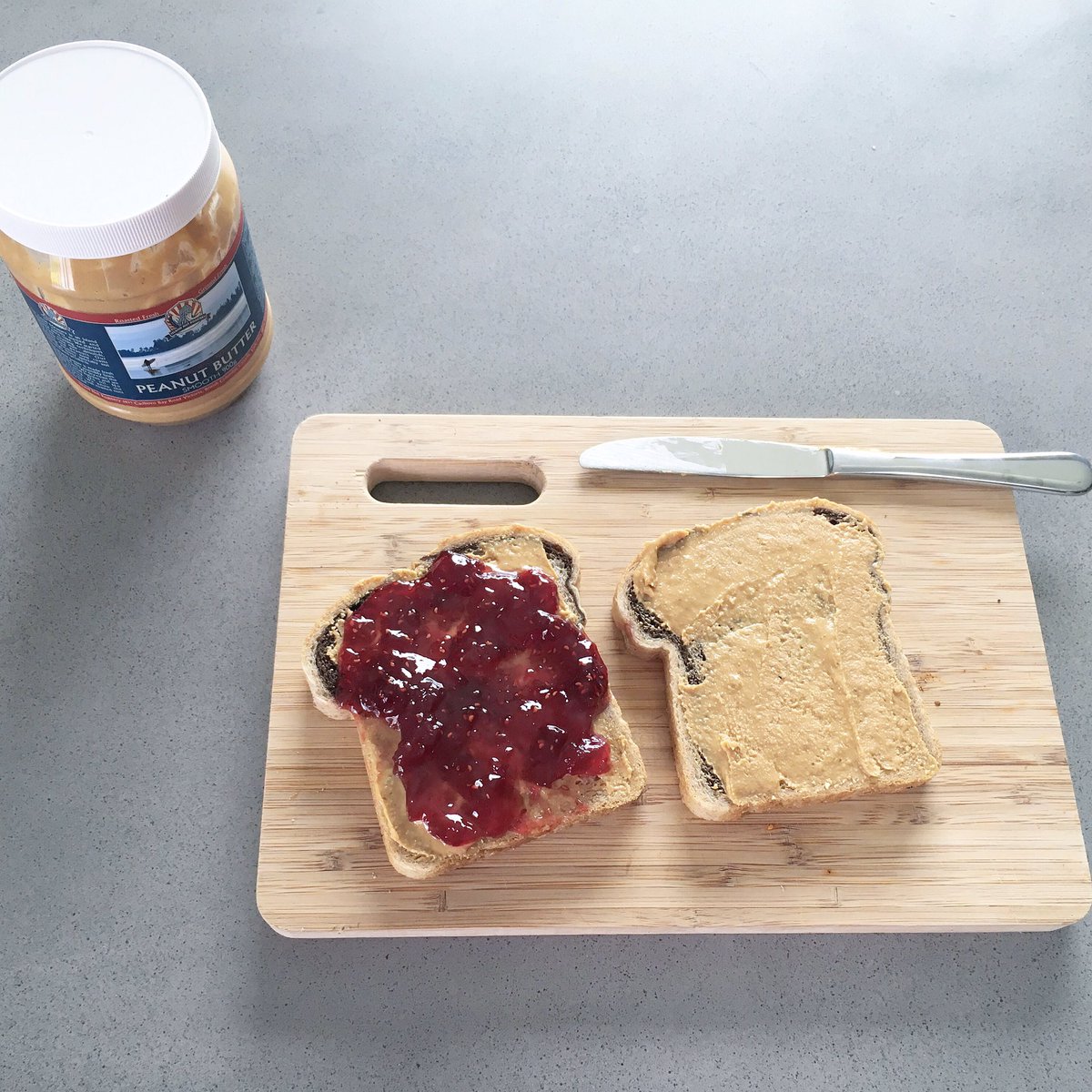 Avery_Graham's tweet image. @NutRoastery wow totally in love with your peanut butter! 1st day of summer vacation; why not celebrate with a p&amp;amp;b 💖