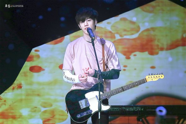 NFlyingBR's tweet image. [FOTOS] 05/05/16
#NFlying @ Paleolithic Festival

cr. nas imagens | @nflyingbr