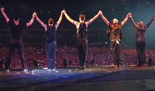 Sjames11James's tweet photo. Goodnight my lovelies. Loved my TL today #ScriptCroke #1YearofCrokePark your all amazing!! @thescript love y'all ๐๐ฎ๐ช https://t.co/6fNZt6WunD