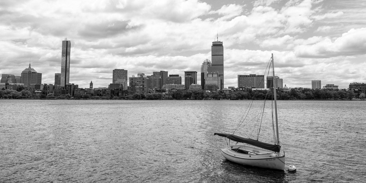 Out and about with the Panasonic Leica 12mm f/1.4 #SampleGallery rvwd.co/28KhKKS