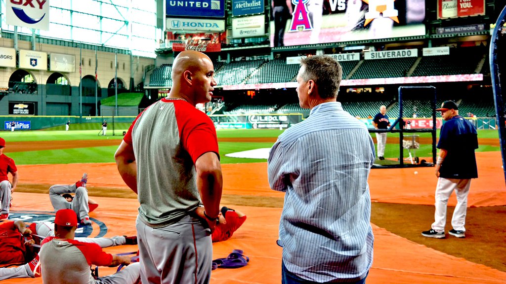 MLB's tweet photo. 5,787 hits between these two legends. https://t.co/5MrEPgZ7fw