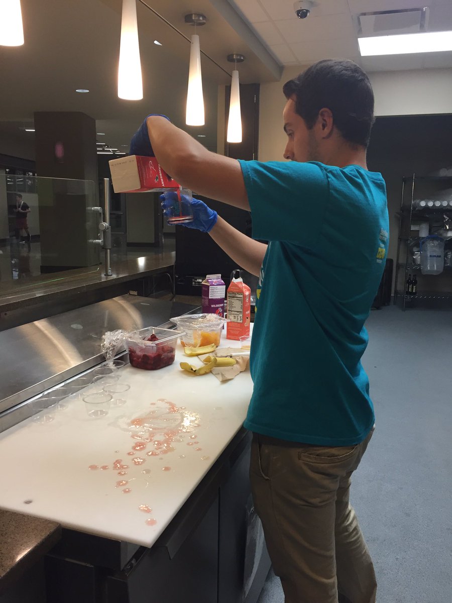 @BamaDiningUA thanks for the great smoothies tonight!