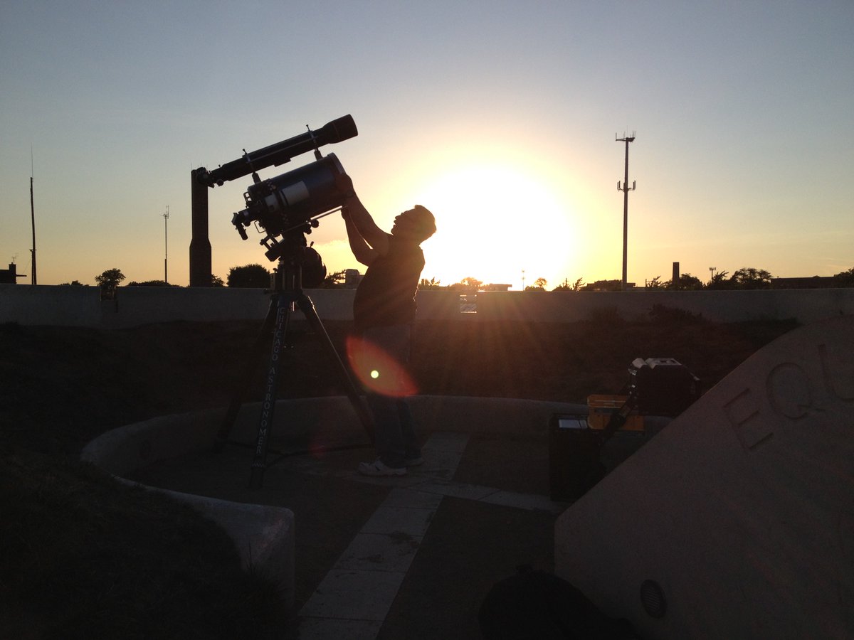 The606Chicago's tweet photo. We're preparing for a little sky watching tonight at @Exelon Observatory. On till 10! Come on down. #SolsticeSolar https://t.co/liiPNNWJUr