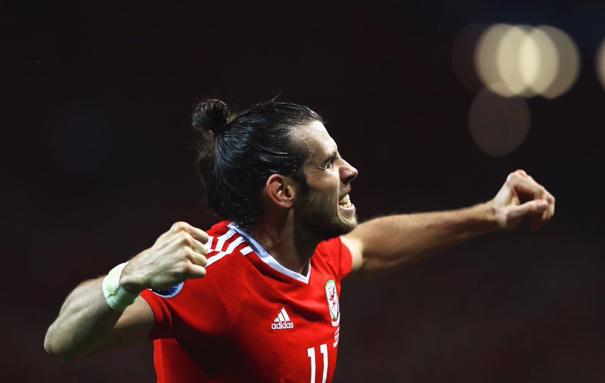 GarethBale11's tweet photo. BOOM! FINAL 16!! #Euro2016 #FirstNeverFollows 😉🔴🔴 https://t.co/Y9PNmKhZgn