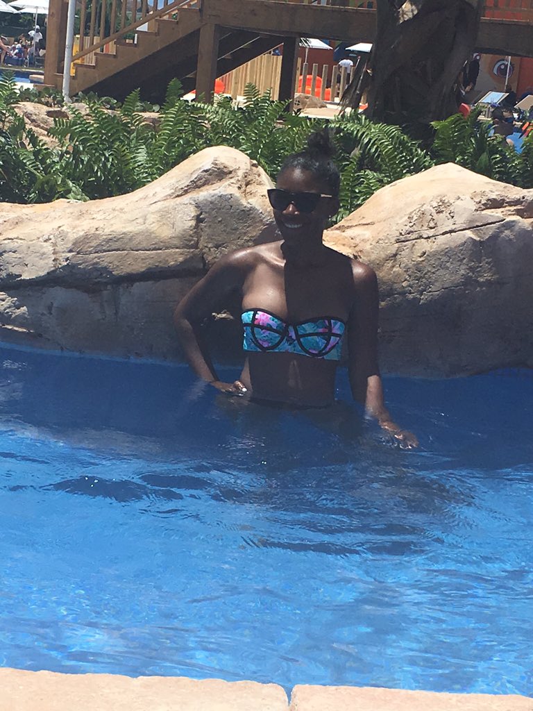 briaasongz_xO's tweet photo. Haven't even been a full 24 hours and im already missing Dominican Republic 😭😩 https://t.co/jZsjPeCmwW