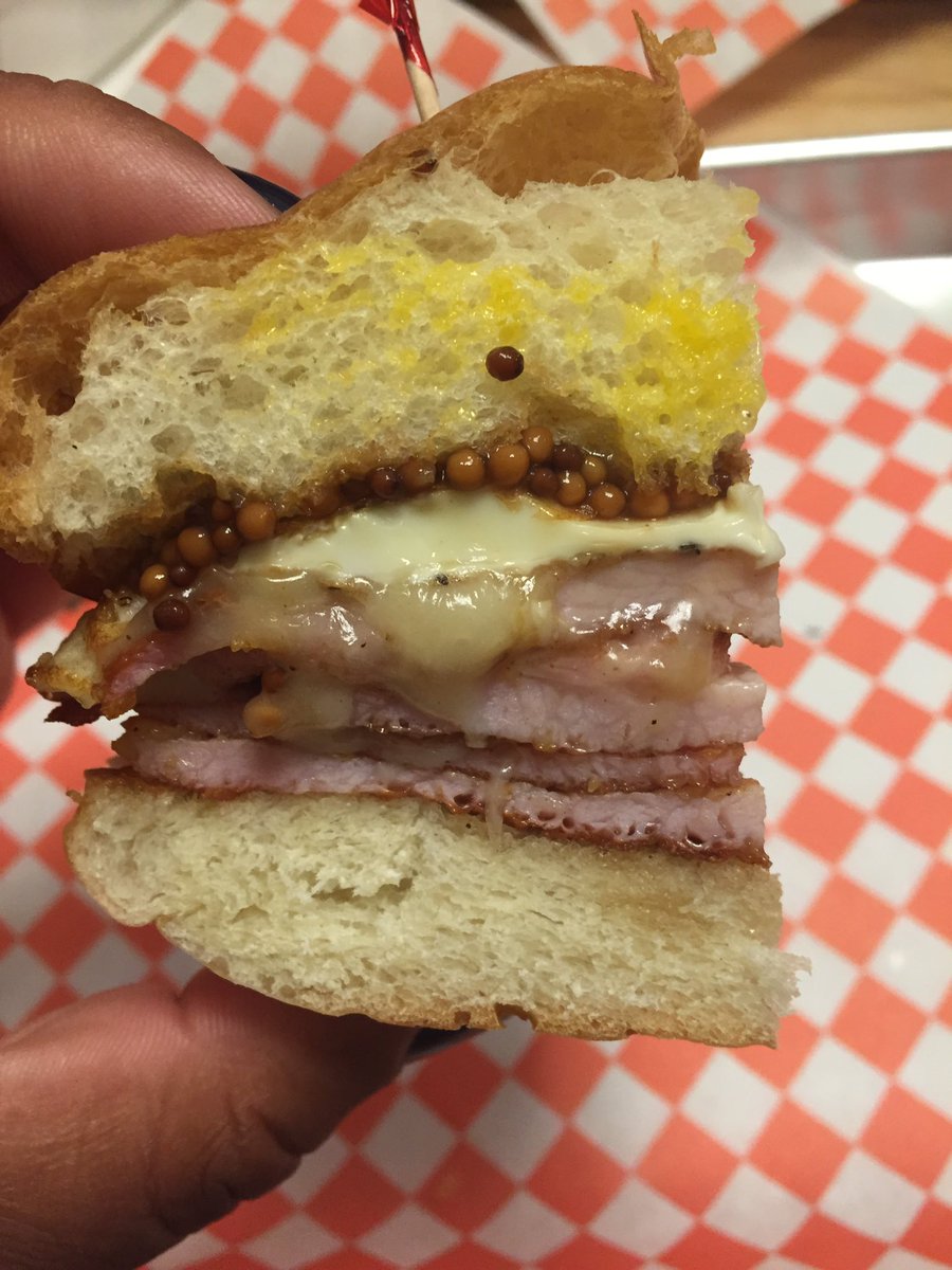 hrtlesgirl's tweet photo. Mmm. The Hogtown sandwich @rashersto. Peameal bacon with homemade grainy ale mustard &amp; fried egg. Heaven. #RashersTO https://t.co/NSM1Bw39na