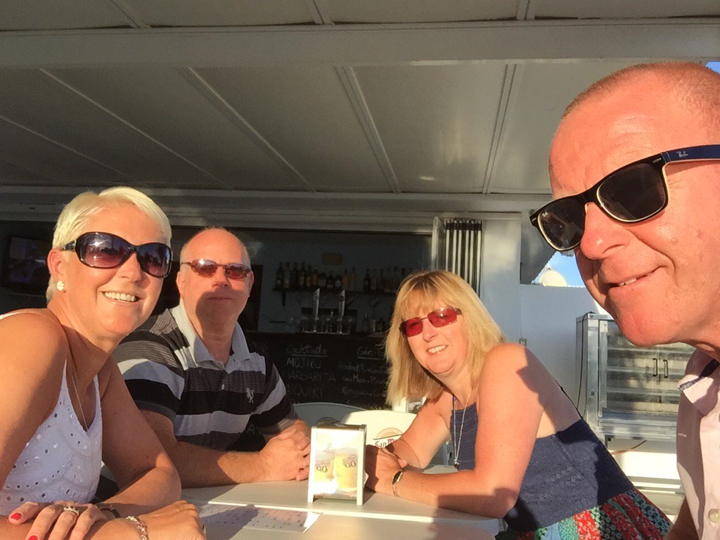 carlbridge827's tweet photo. Tonight's tapas selfie! #heyit'sthelastnight https://t.co/vOhZtOu6Qd