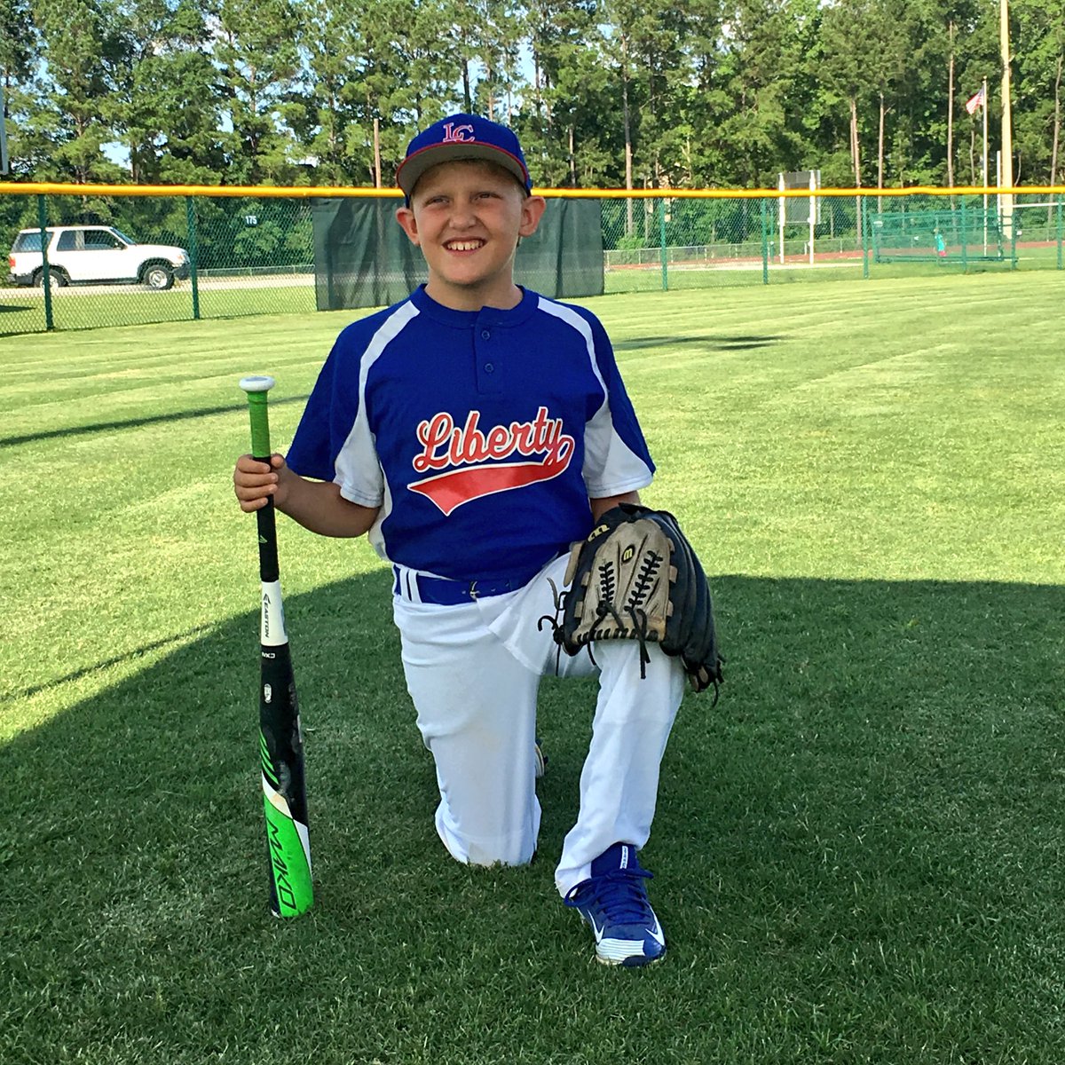 brittmobley's tweet photo. Just another night❤️⚾️ #boymom #baseball https://t.co/6l1CGiIPor