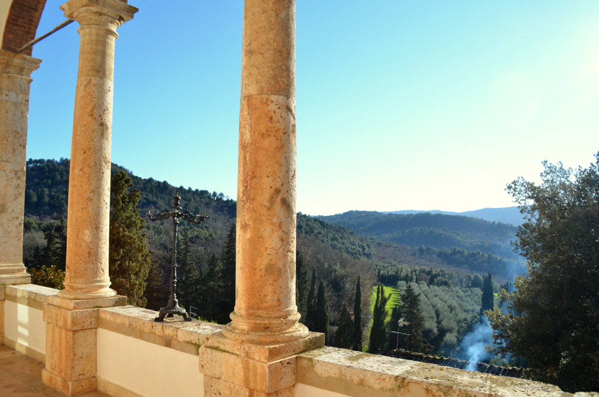 uniqueitaly's tweet photo. #Tuscany #Wine Tour insider's glimps of major wine regions w/ wine experts as your guide. https://t.co/D5vpBVOcTw https://t.co/fa6aXxz73j
