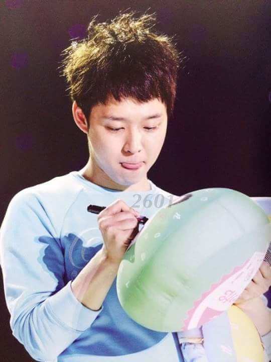 TLxia8's tweet photo. น้องคนดีเข้มแข็ง ๆ นะคะ
#AlwaysSupport6002
#BelieveinYuchn
#WeloveYuchun
#Waitingfor6002
#FightingYuchun https://t.co/L8Ul4NV6tL