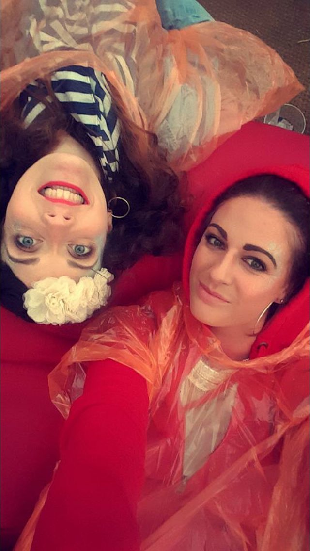 jenn_jenn_w's tweet photo. @frockadvisor @Galaxy_ie Even in the rain at Body&Soul we rocked it π#DuetNY @McCaffreyLouise https://t.co/QRpMN64IL7