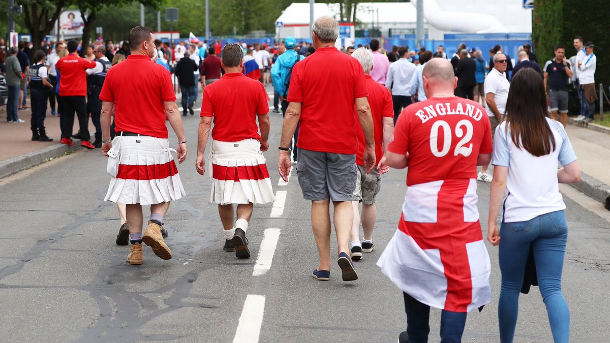 Yosserlfc2011's tweet photo. #ENG #SVK #EURO2016 #GroupB #MatchdayThree #TogetherForEngland https://t.co/hABEqnQ7um