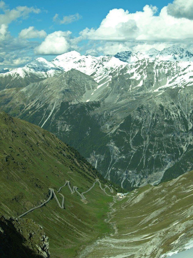 Cycle_The_Alps's tweet photo. A tough ride up #stelvio at the end of Day 3. Great team effort with @physiopam @CABnineRT 

What no haribos ? https://t.co/VnZzR6ncM4