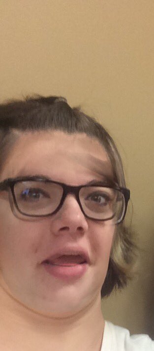 thingsrileydoes's tweet image. When mom won't let you keep the change