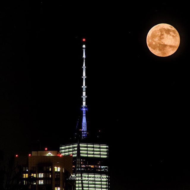 dafaqzoey's tweet image. วันนี้มีพระจันทร์เต็มดวงเดือนมิถุนายน หรือ Strawberry Moon ครั้งแรกในเกือบๆ 70 ปี และจะไม่มีอีกครั้งจนกว่าจะปี 2062