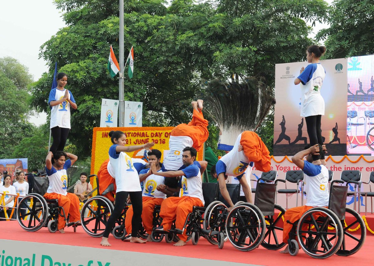 A group of young Divyangs participating in the mass performance of Yoga at Central Park in New Delhi. #YogaDay