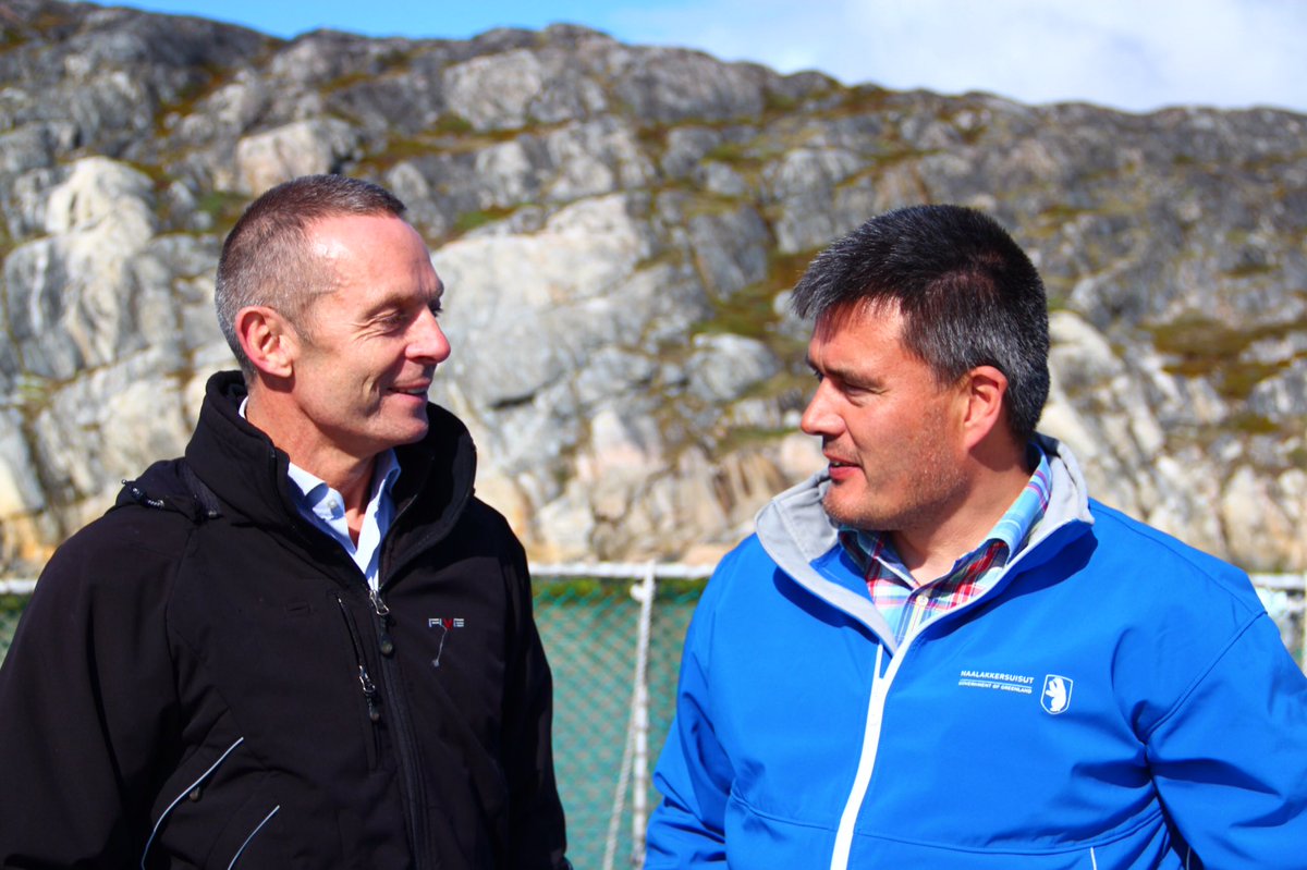 Kalallit ullorsiorneranut pilluaritse! Tillykke med nationaldagen. #glpol #dkpol #Arktis #Grønland