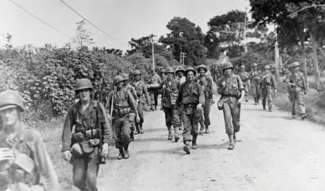 tommyrapp7's tweet photo. Assigned to the 25th Infantry Division, Schofield Brks Hawaii. Kicking ass since 41' #junglewarfare #tropiclightning https://t.co/wbaPZFDr8k