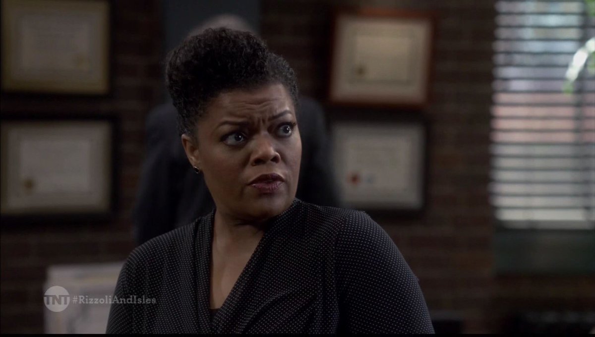 AURizzandIsles's tweet photo. .@Jordan_Bridges @YNB #RizzoliandIsles https://t.co/79wcglLXrp