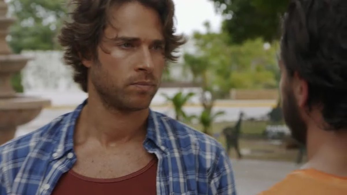 rullinaticas's tweet photo. Jajaja si las miradas matasen ¿ quien caería antes ? Santiago 🚖 @sebastianrulli  u Orlando @Alfredo_Gatica #TVA https://t.co/bEuJUyAT5g