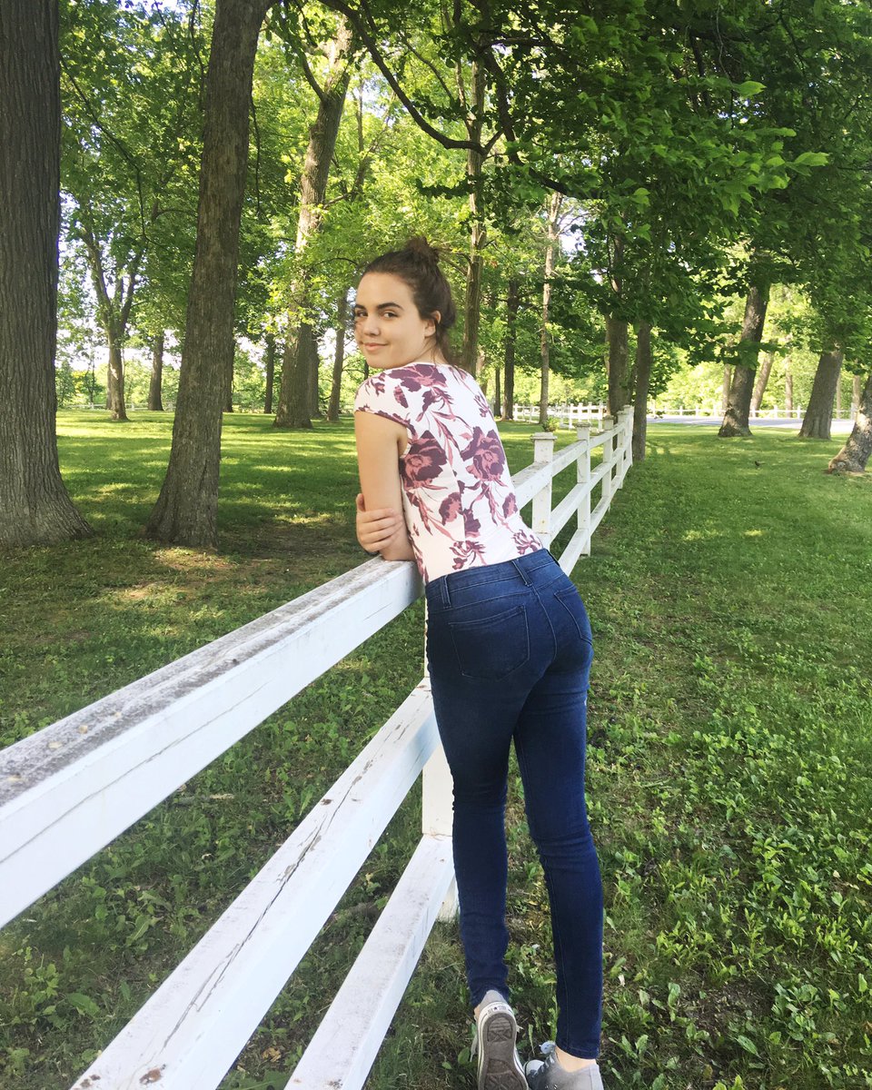 Bailee madison ass Bailee madison ass