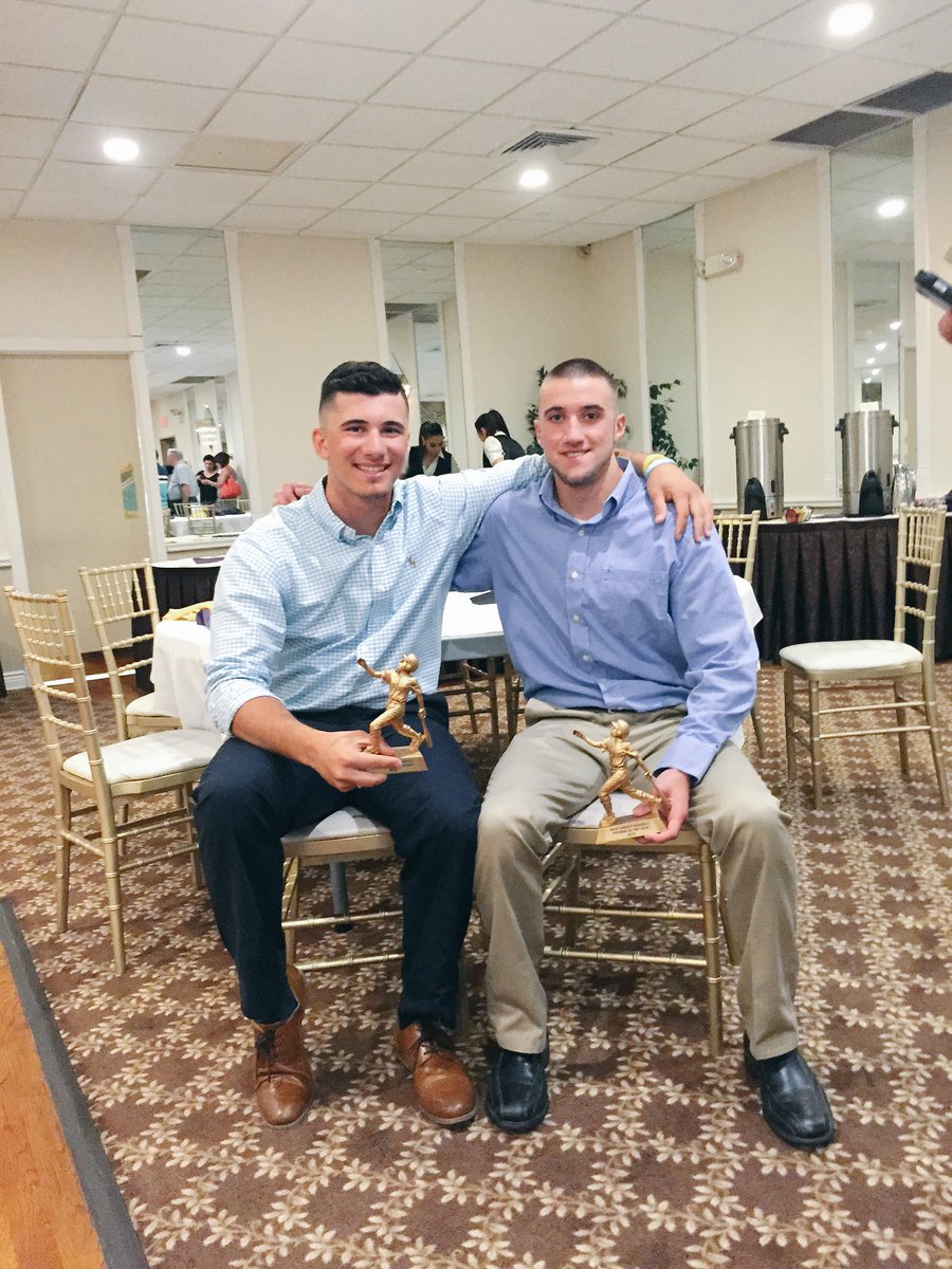 Islip_Baseball's tweet photo. End of a great night for the Islip Baseball Program!!! Thank you Seniors!!! https://t.co/LtdGjrGMXP