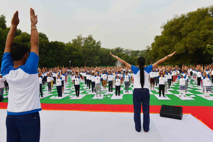 View image on Twitter