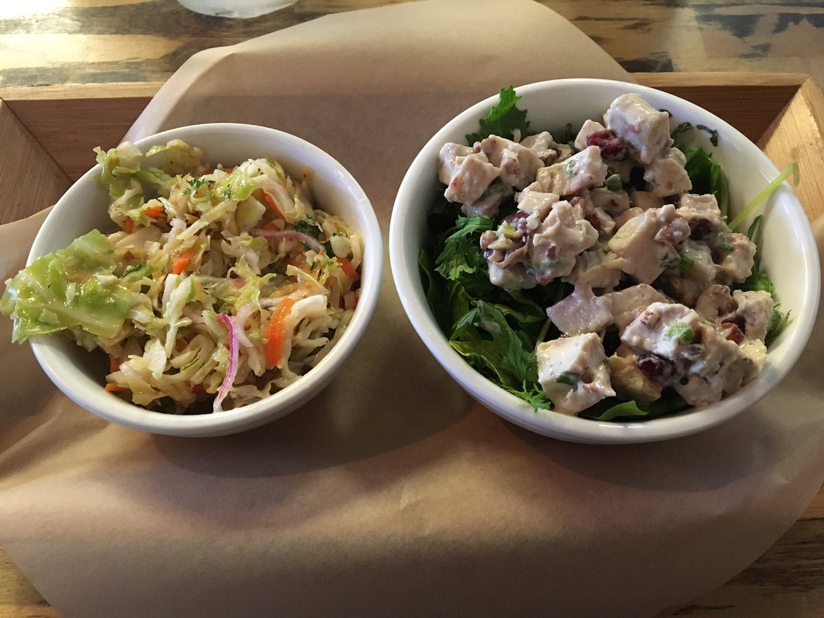 EatPlayWin's tweet photo. Delicious #glutenfree #grainfree #paleo dinner at @fowlandfodder #Toledo! #Ohio #farmtotable #fowlandfodder https://t.co/KVEgmQ5m4w