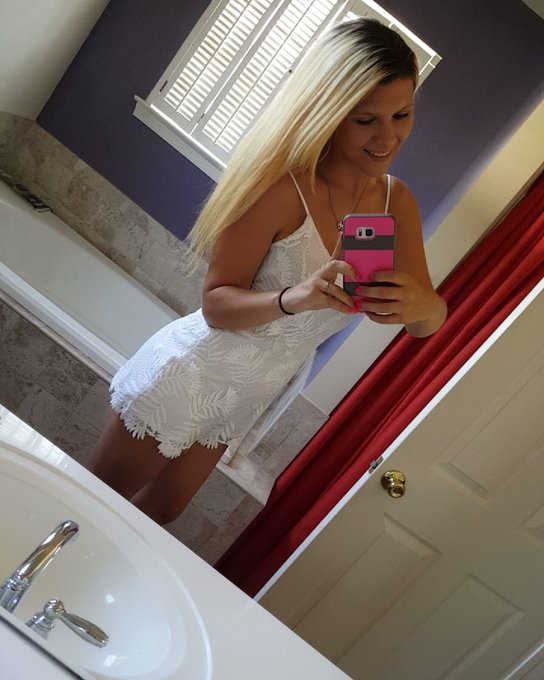 Come chat with your cute blonde! !! On arousr! !! #arousr #chat #sexting # sextext https://t.co/ZhCB<a href="/tag/chat"class="tags"><span>#chat</span></a><a href="/tag/sexting"class="tags"><span>#sexting</span></a><a href="/tag/arousr"class="tags"><span>#arousr</span></a>