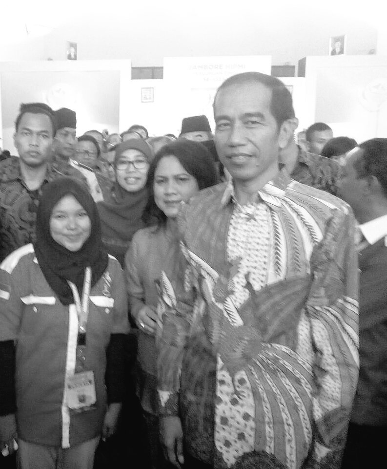 yesiy_'s tweet photo. #HBDJokowi55 @jokowi 🙏 https://t.co/bKwVbawG89