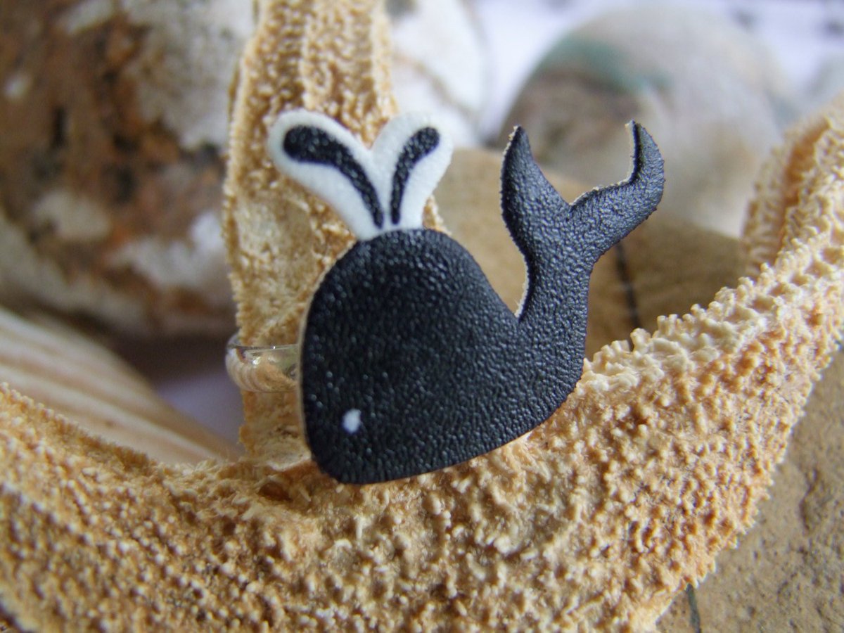 buck_lj's tweet photo. Whale Ring, Cute Little Whale Ring, Nautical Ring, Ocean and Seaside Je⦠https://t.co/YrRLQ0FKpS #Etsy #NauticalRing https://t.co/hzjQlN8RnW