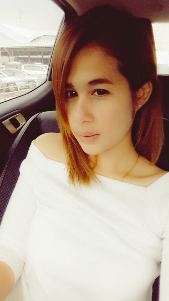 " รอ "