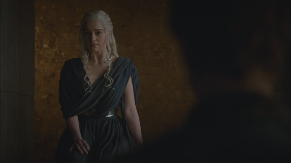 nevturiel's tweet photo. #daenerys #gameofthrones #gameofclothes #nospoilers #justprettythings https://t.co/mnY7pXrJEg